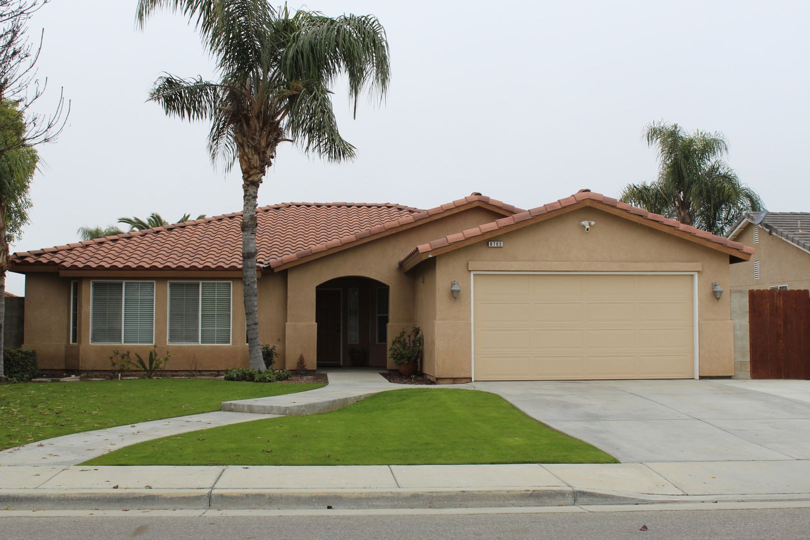 Bakersfield House: 8705 Maracapa St.
