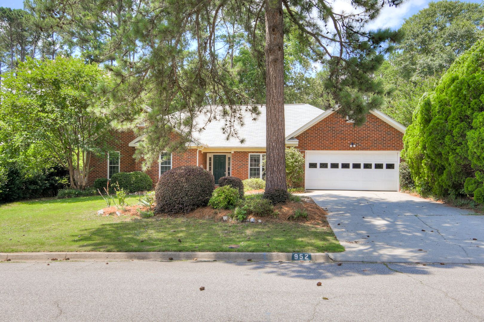 Evans House: 952 Hunting Horn Way