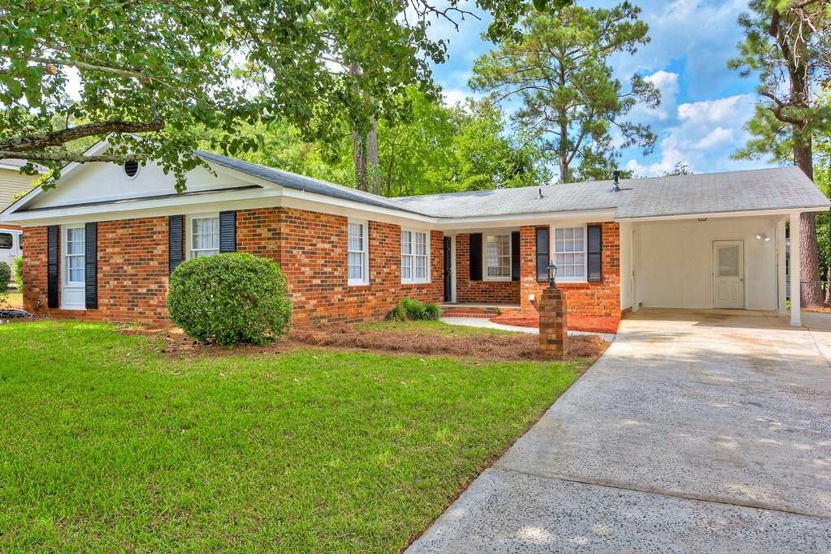 Martinez House: 3590 Westhampton Dr