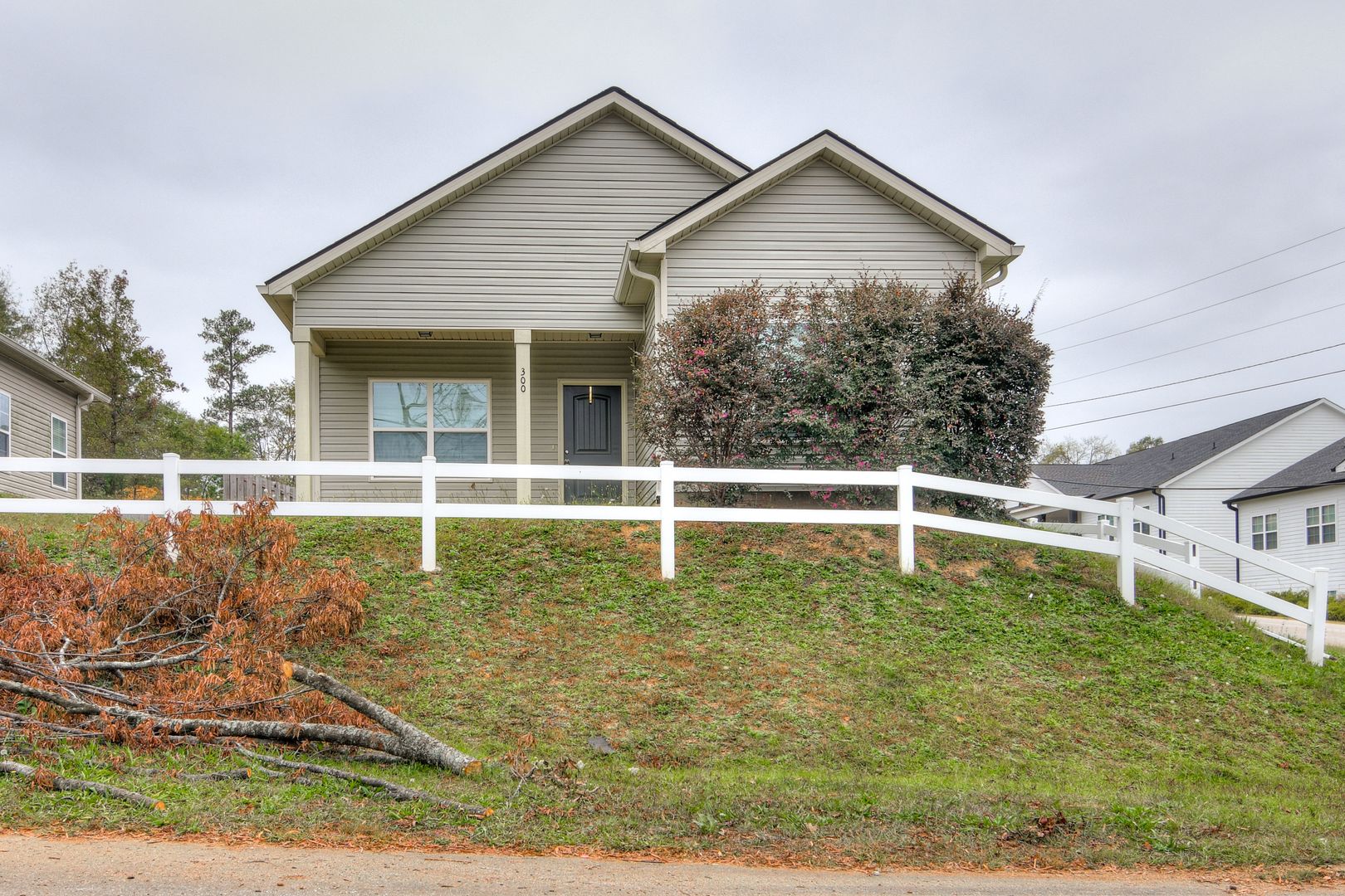 Grovetown House: 300 Violet Aly