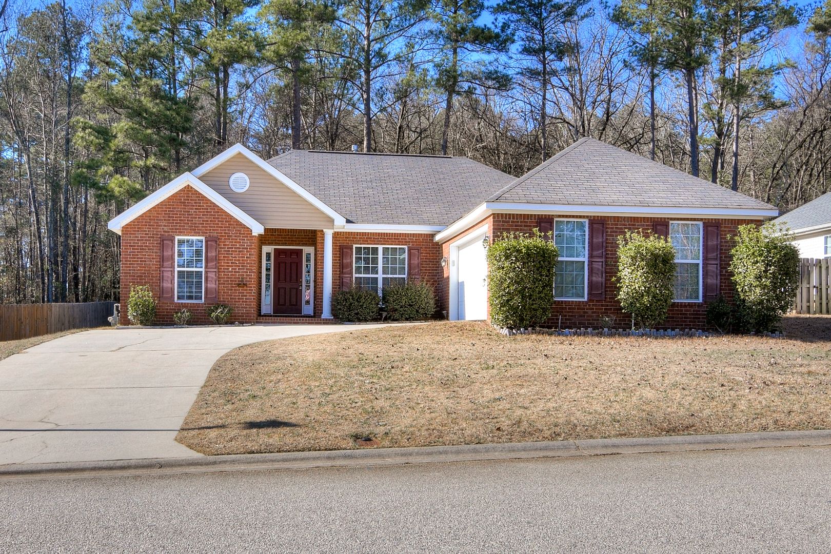 Grovetown House: 1215 Pinnacle Dr