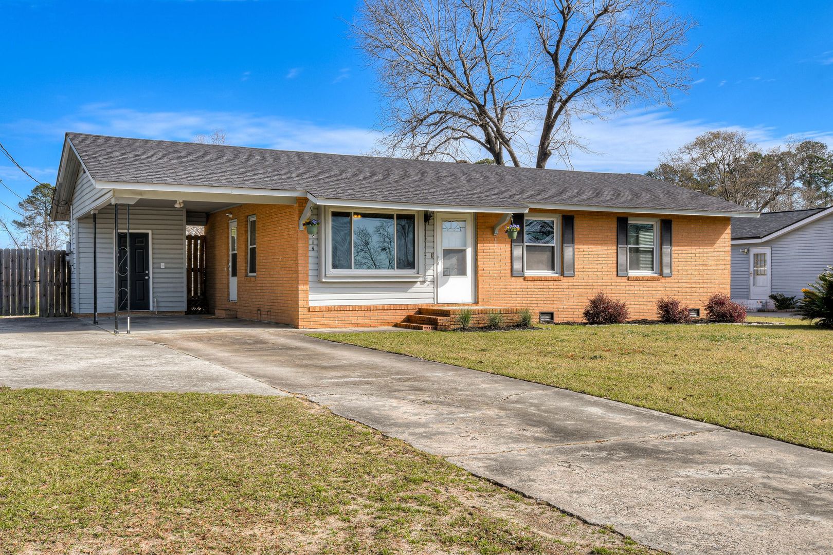 Martinez House: 3517 Stardust Dr