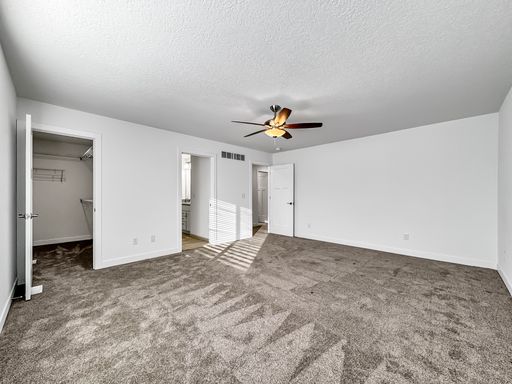 Executive 3/2.5 Duplex Townhome in Davenport! – photo 1