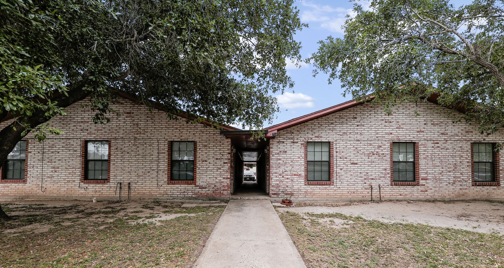 McAllen Apartment: 2716 N 31st St