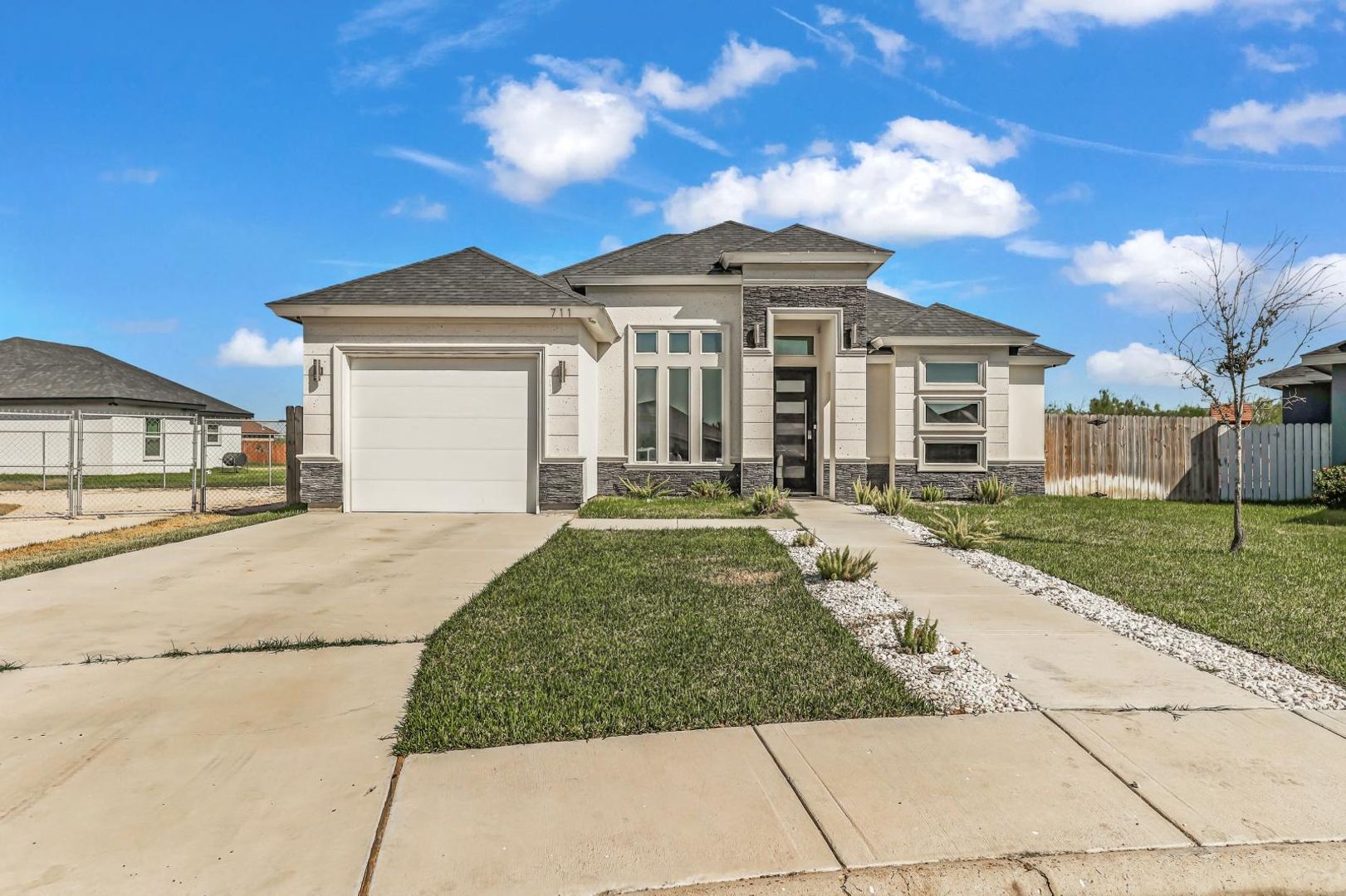 Hidalgo House: 711 S 16th St