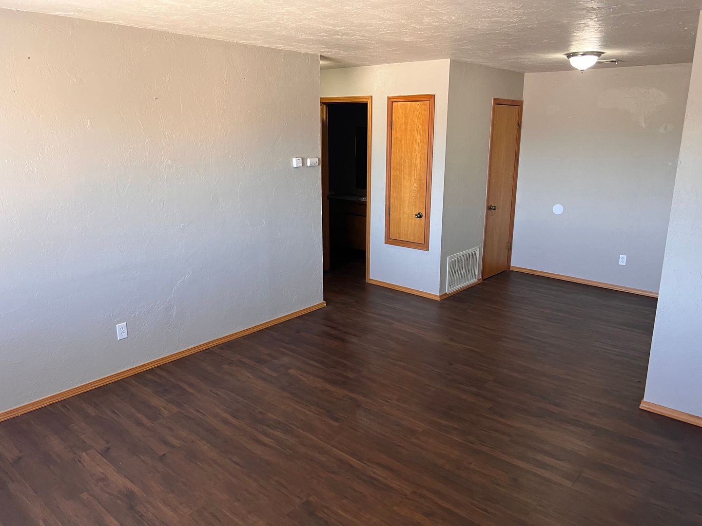 Ada Apartment: 1207 E 15th