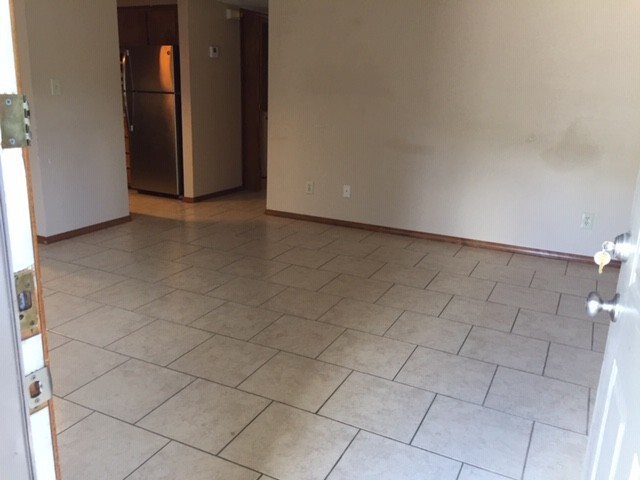 Ada Apartment: 1101 East 9th