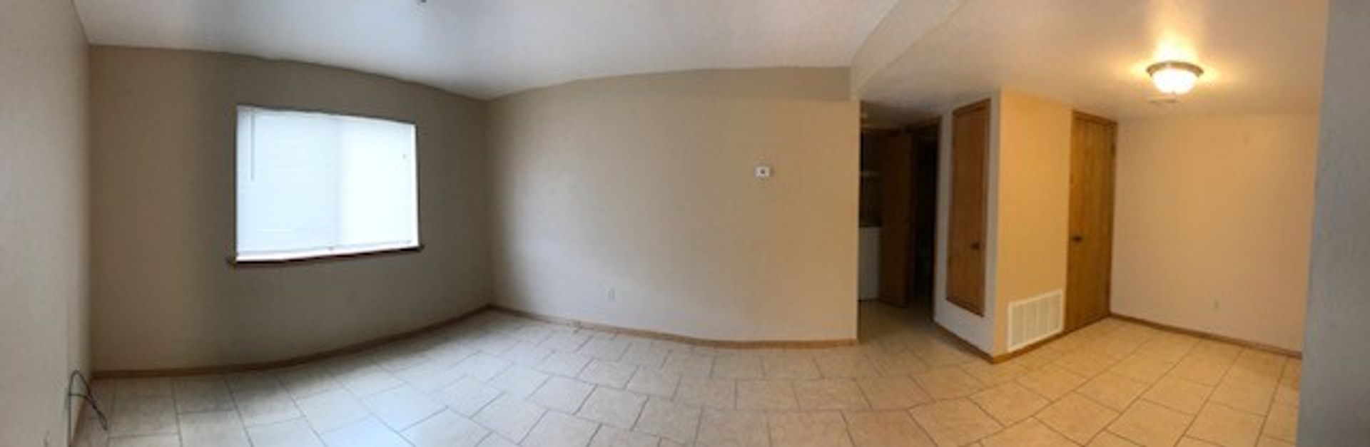 Ada Apartment: 1207 E 15th