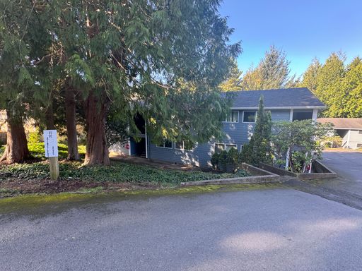 2 Bedroom Apartment in Depoe Bay! – photo 1