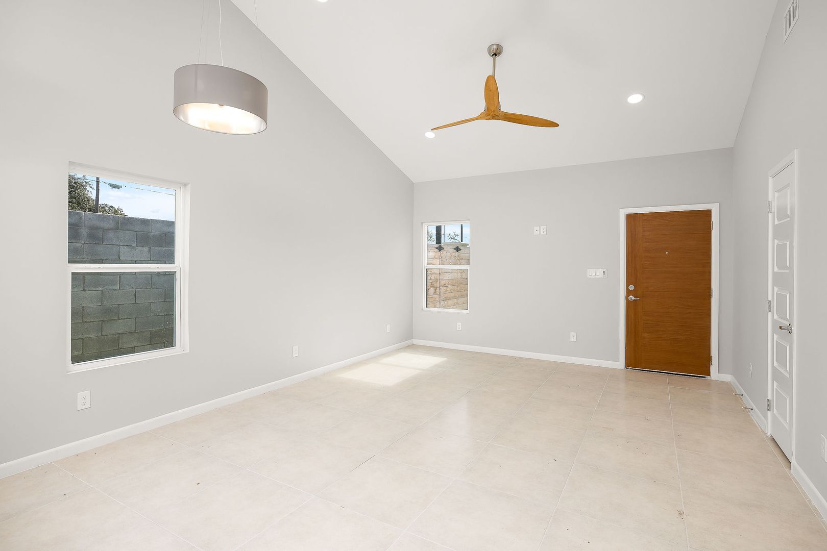 Weslaco Apartment: 2512 Brownjay Rd