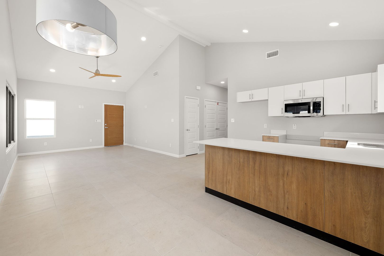 Weslaco Apartment: 2700 Mockingbird Rd