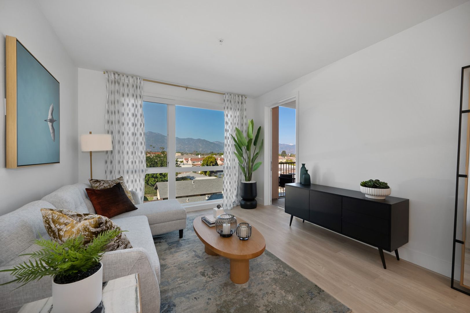 Temple City Apartment: 5570 Rosemead Blvd