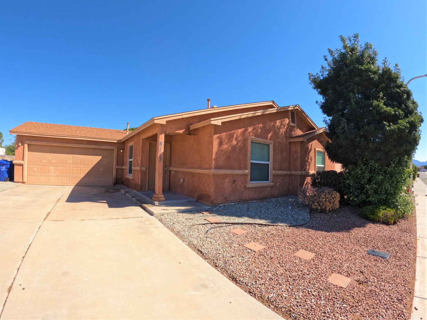 Las Cruces House: 4113 Calle De Luna