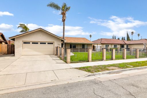 Single Story East Hemet 4 bed, 2 bath Home! – photo 1