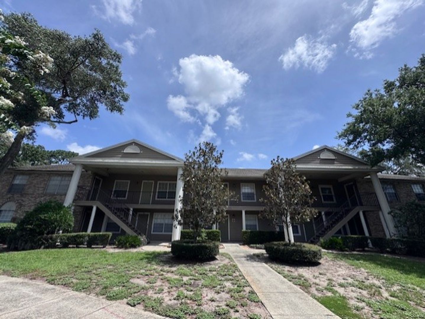 Oviedo House: 109 Reserve Circle #213