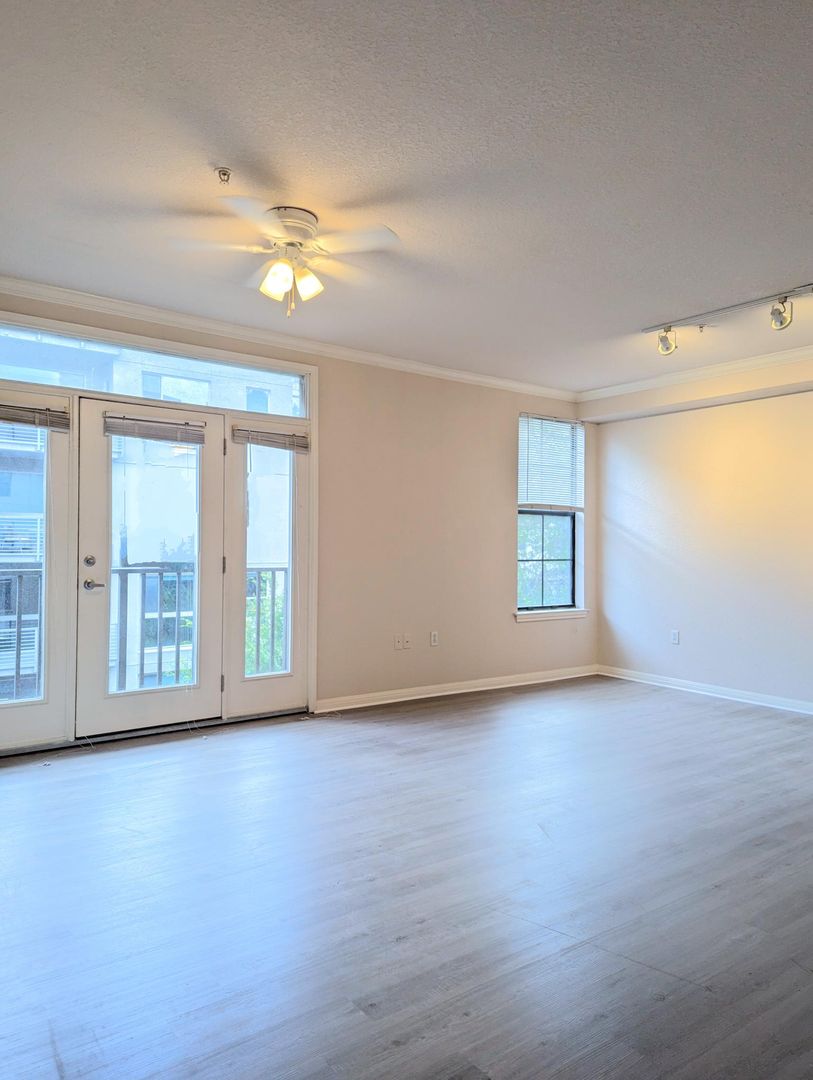 Orlando Condo: 911 N. Orange Avenue