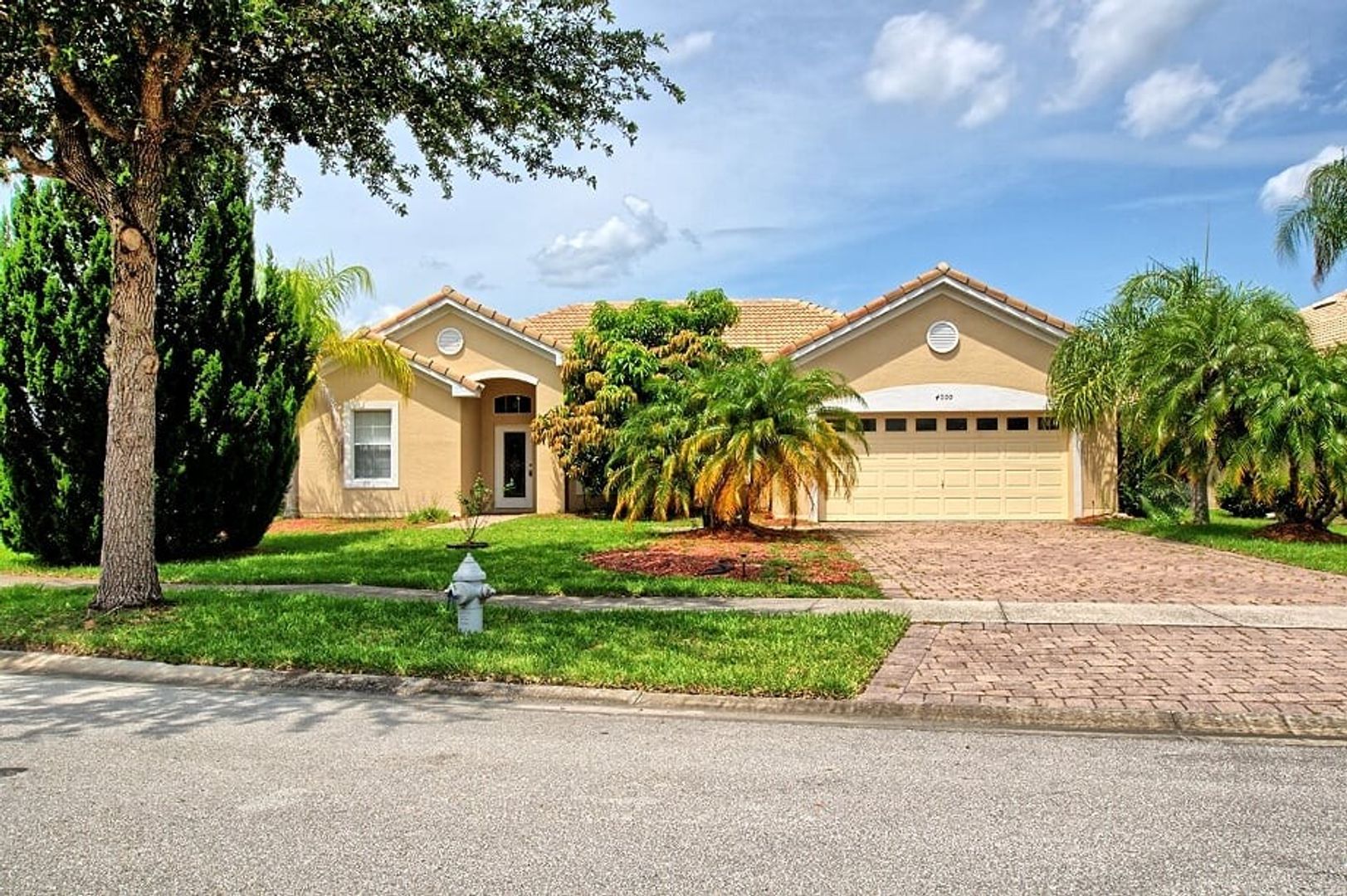 Kissimmee House: 4000 Bougainvillea Place