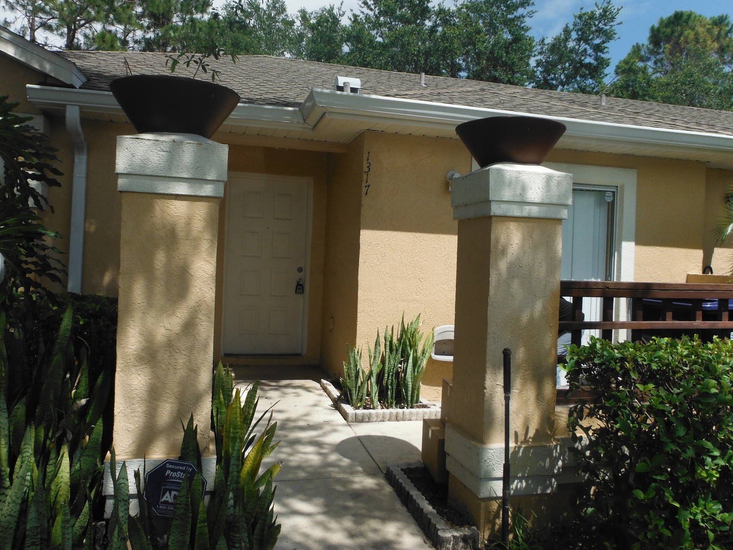 Orlando House: 1317 Lucaya Circle