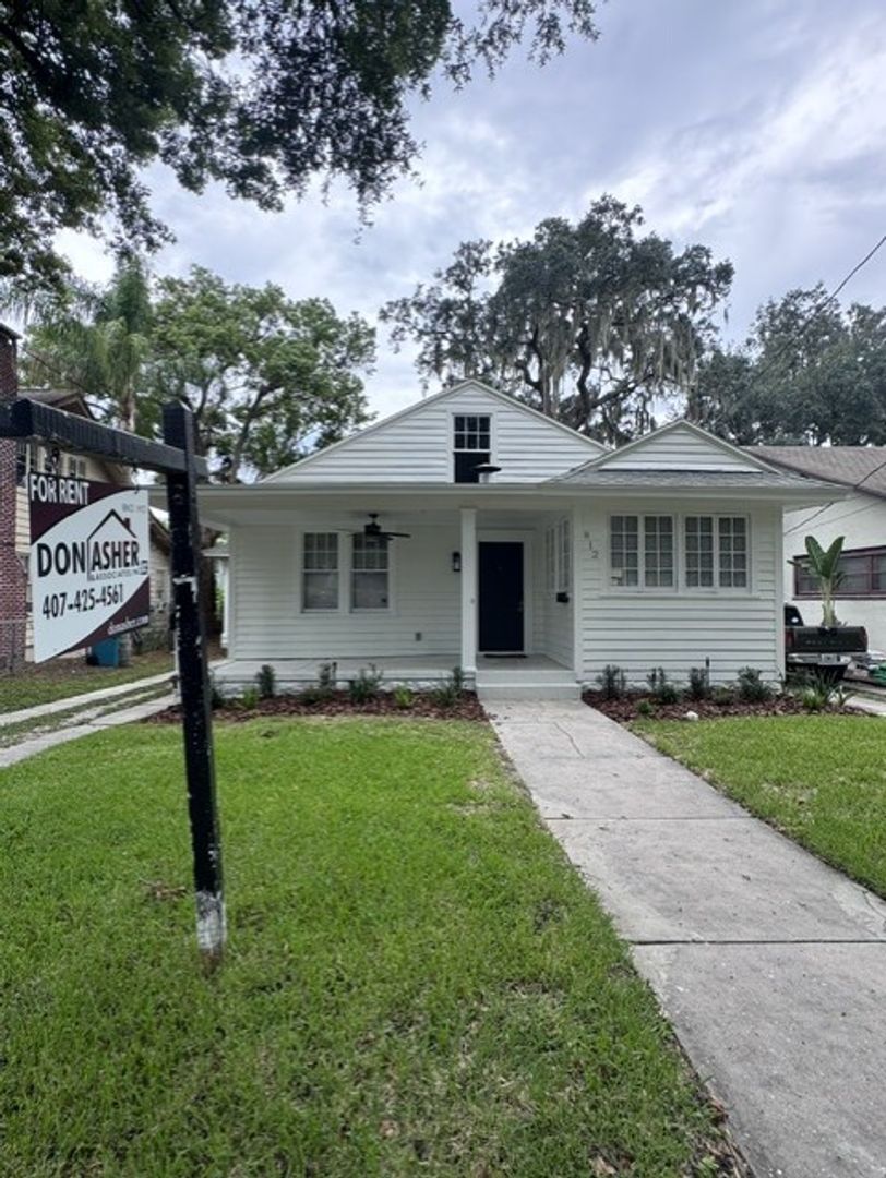 Orlando House: 812 Harwood Street