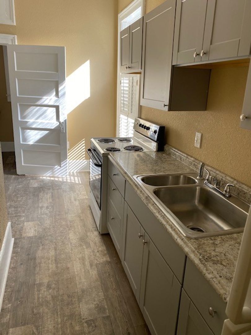 Orlando Apartment: 735 North Westmoreland