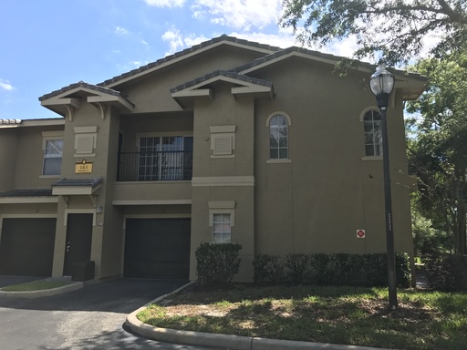 1/1 2nd floor condo, in gated community with all the amenities