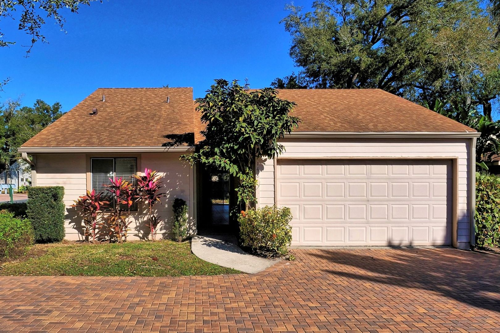 Winter Park House: 1148 Park Green