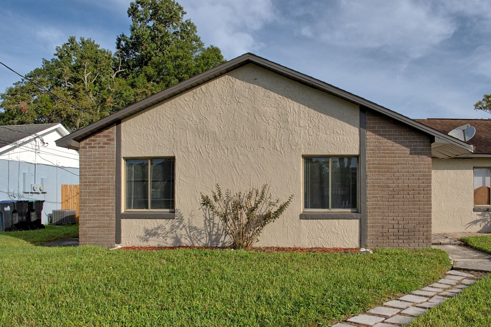Orlando House: 6003 Oleander Drive