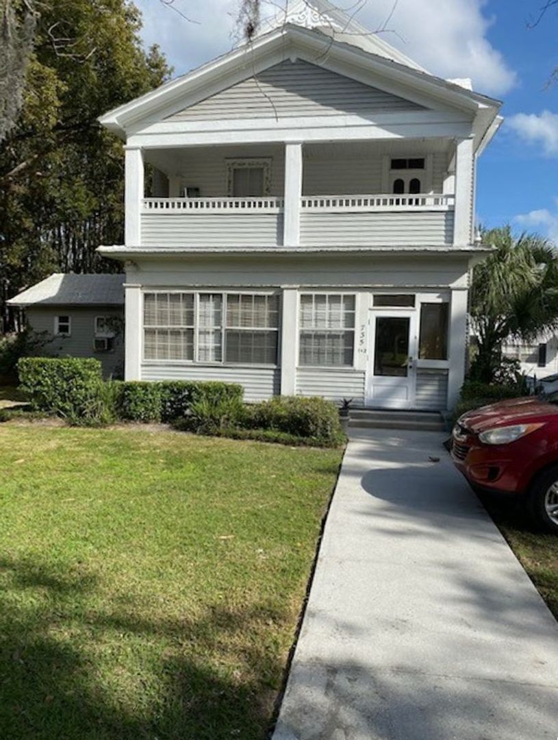 Orlando Apartment: 735 North Westmoreland