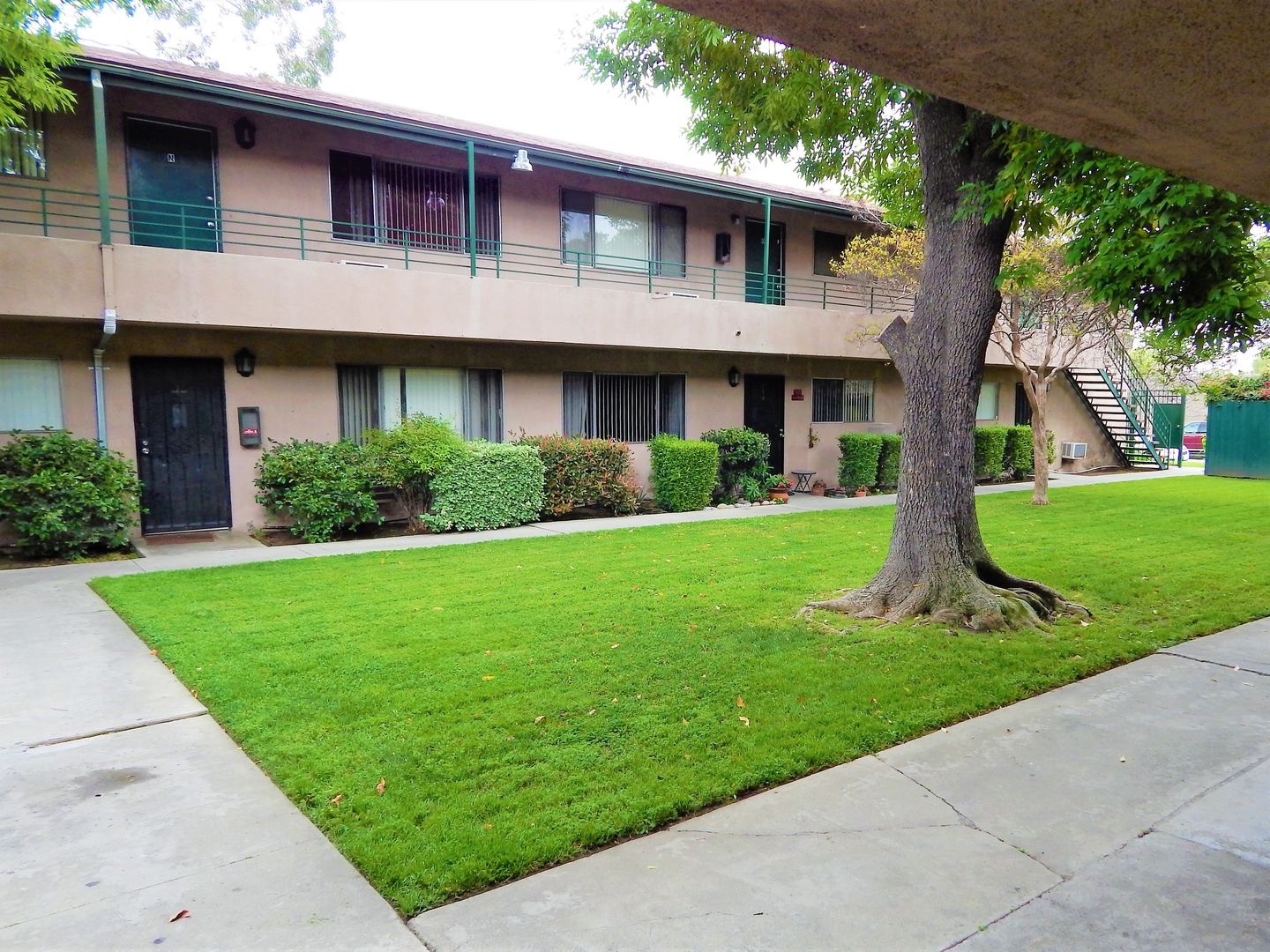Upland Apartment: 479 E. Richland St.