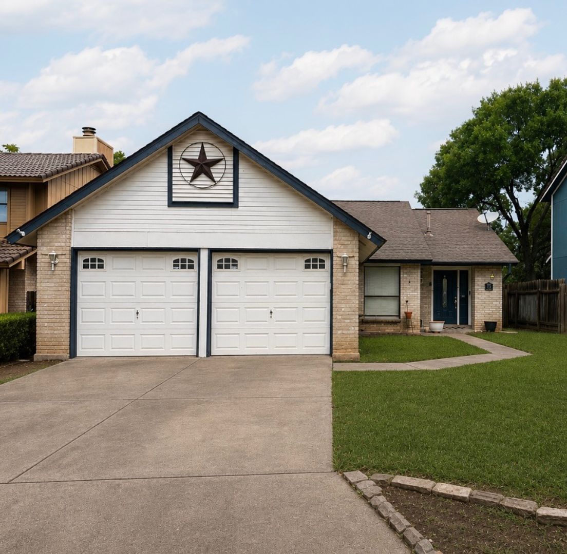 San Antonio House: 4415 Brushy Hl