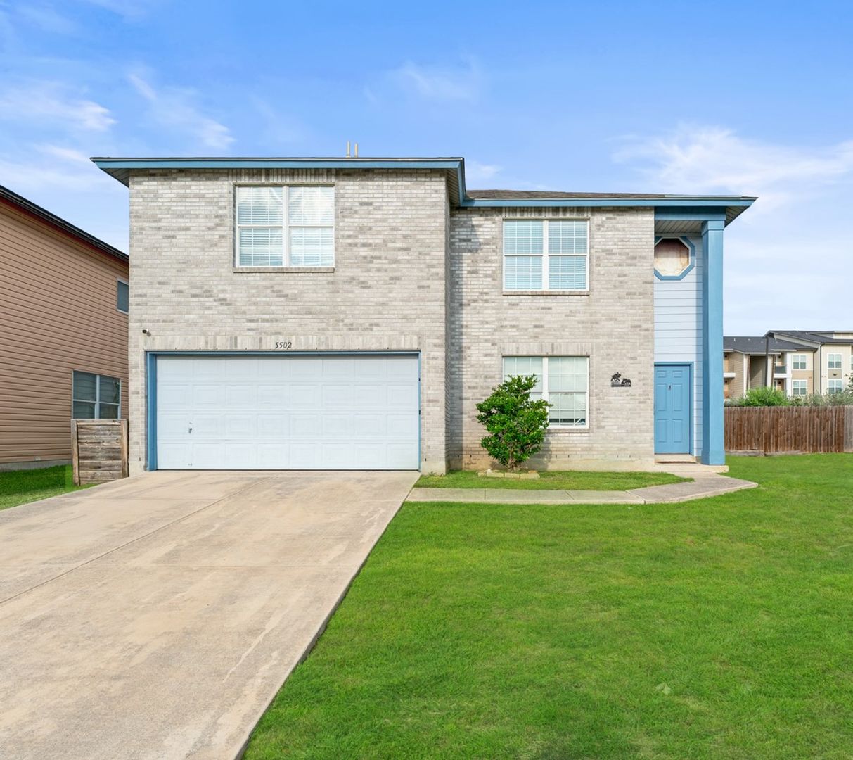San Antonio House: 5502 Burton Farm