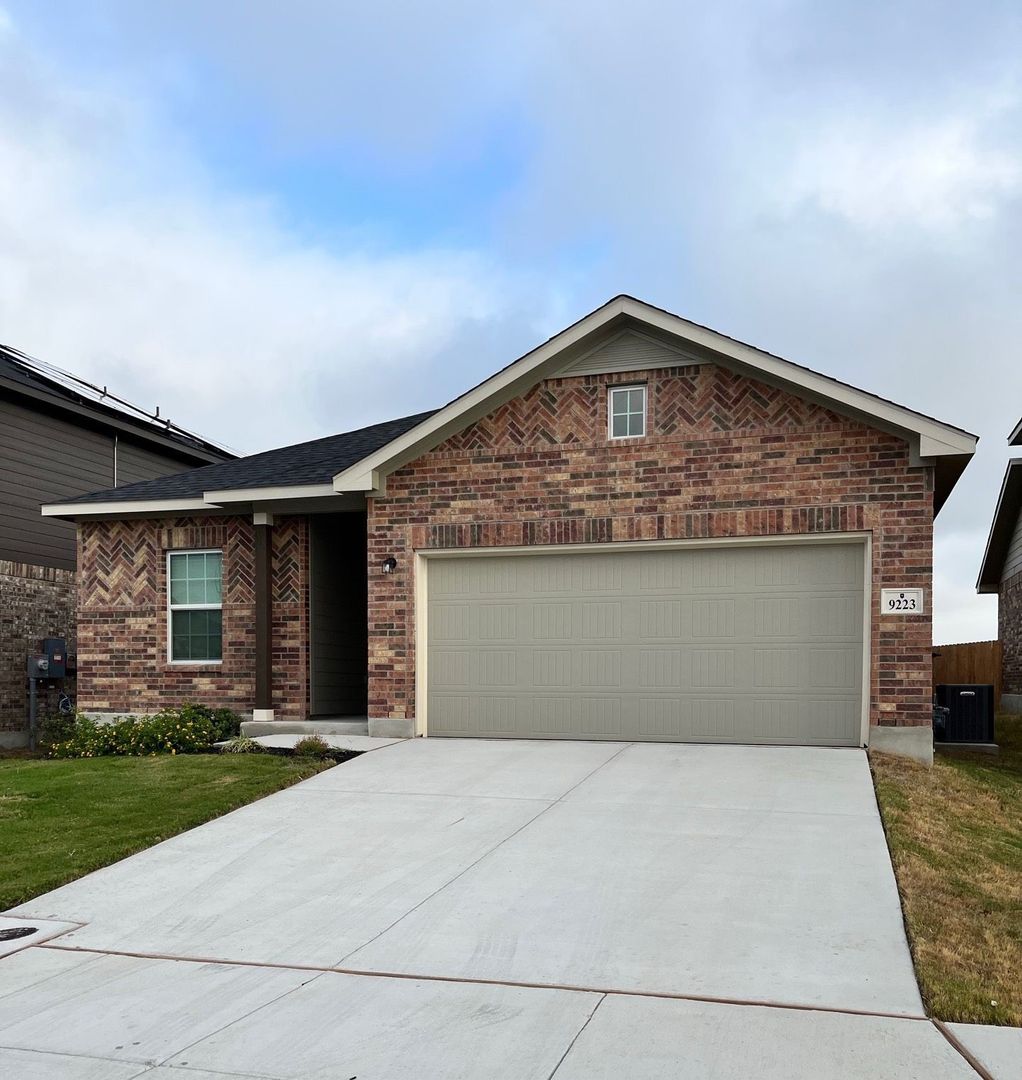 Converse House: 9223 Grand Western