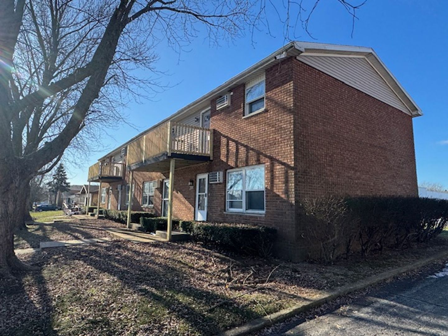 Manteno Apartment: 209-215 Keigher Dr