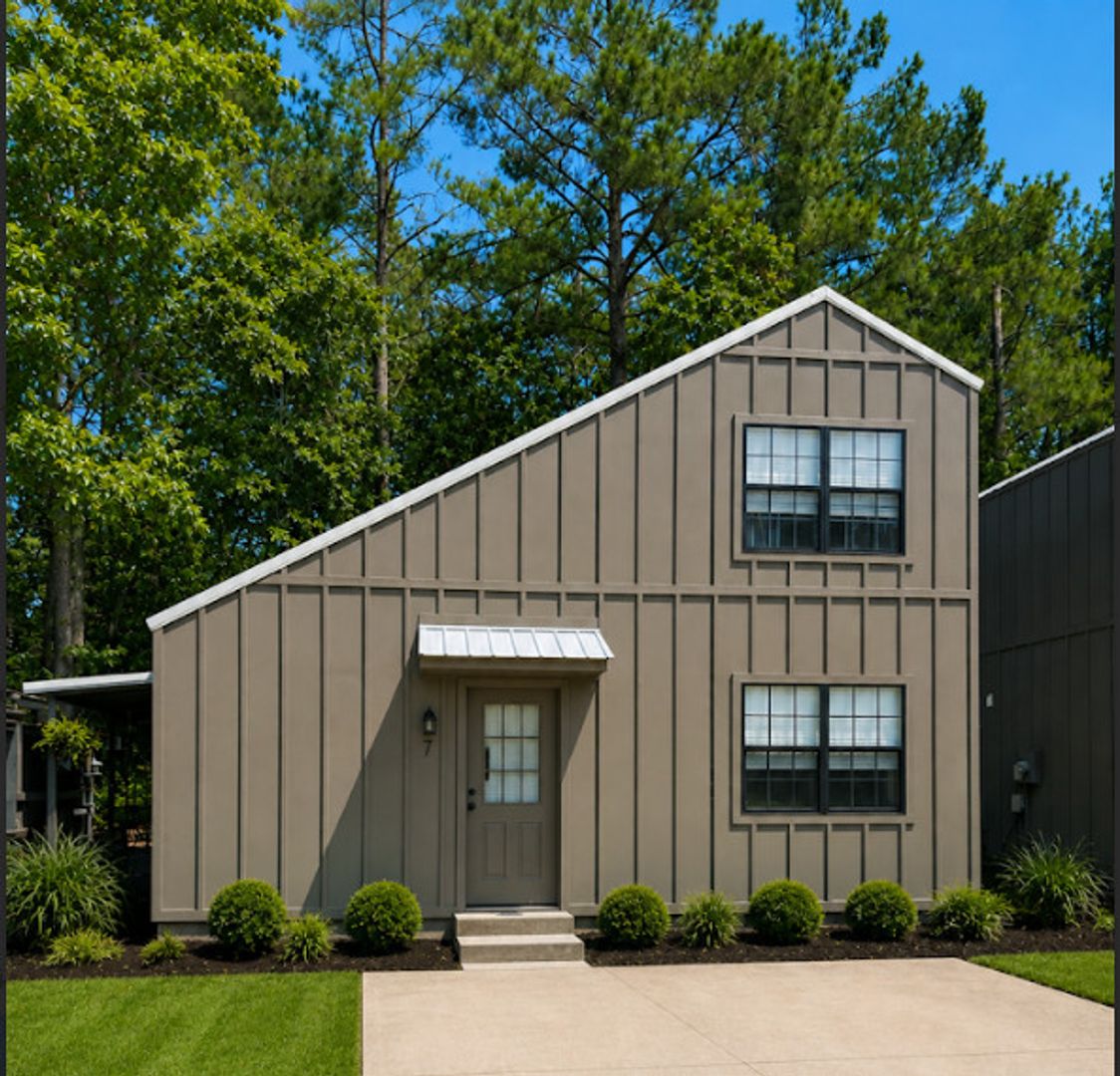 Oxford Apartment: MCD Mounger