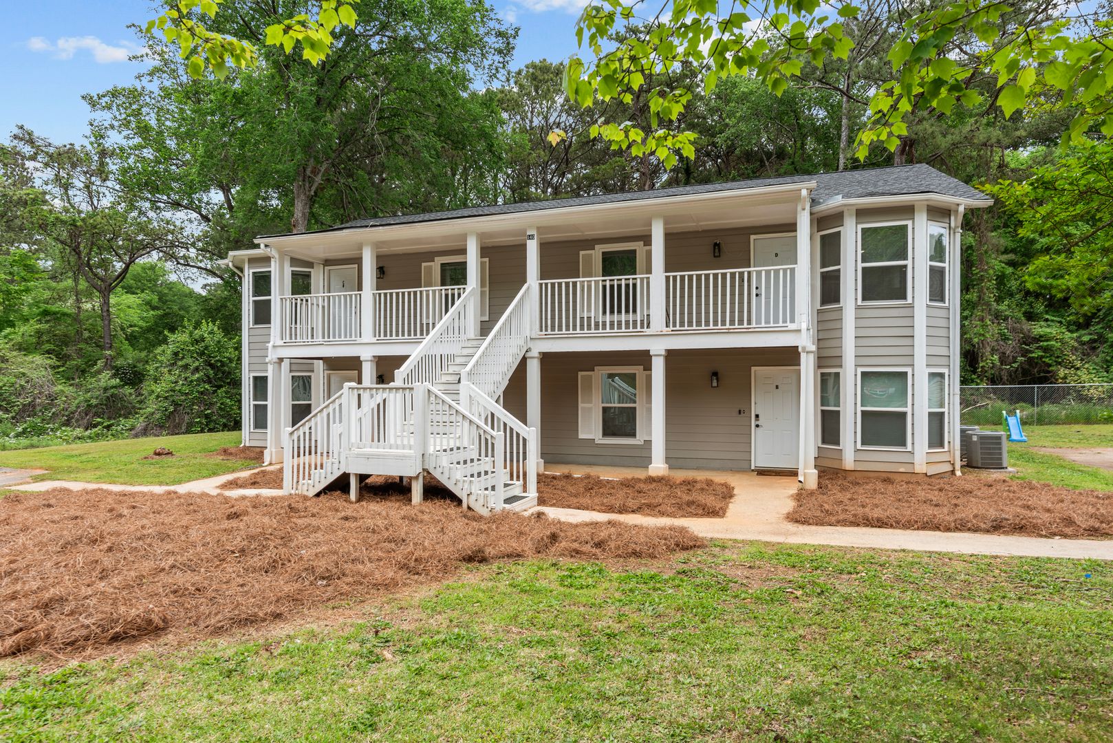 Athens Apartment: 140 Cumberland Court