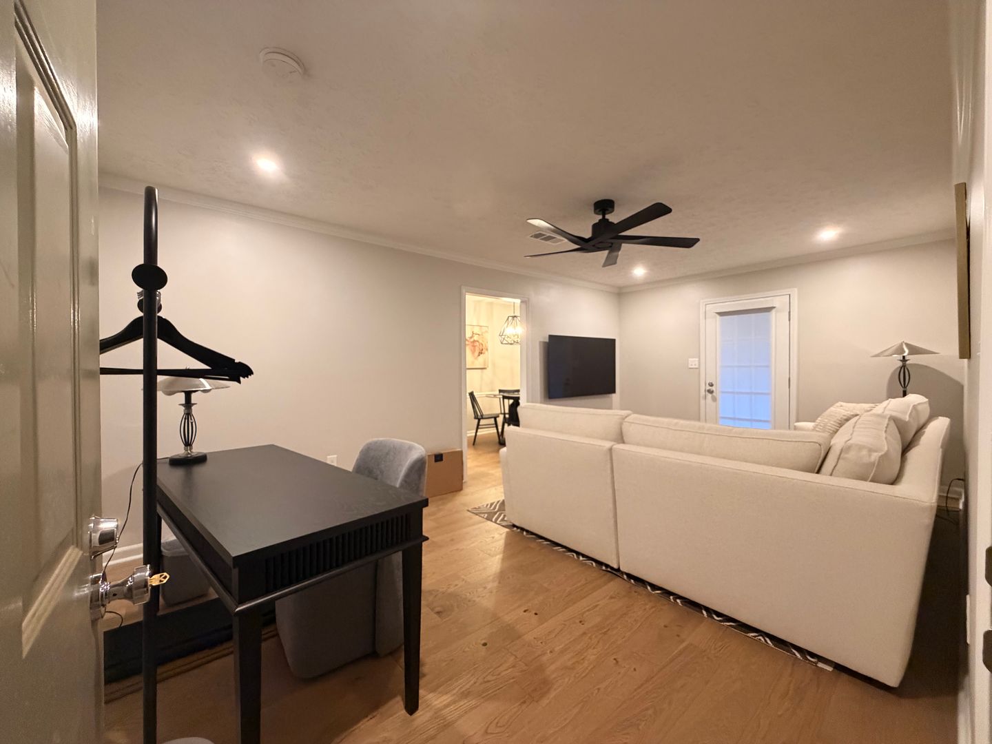 Athens Apartment: 174 Talmadge Street #14