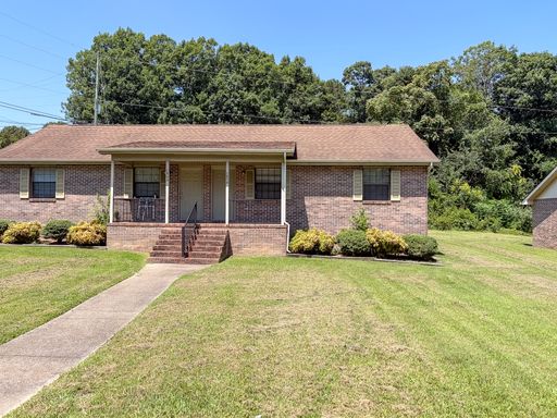 Ringgold Duplex With Large Yard & Spacious Bedrooms