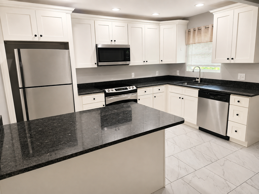 3-Bed/2-Bath Home with Ensuite Primary Suite in Glenwood-Eastdale – photo 1