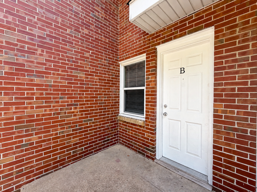 Two-Bedroom Apartment | Bottom Floor | Bright Natural Lighting | Chattanooga, TN – photo 1