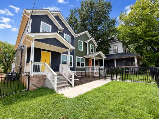 Modern 3 Bedroom Townhome | Highland Park | Large-Open Layout | Close To UTC Campus – photo 1
