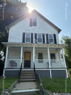 4-Bedroom / 2-Bath Ready for Renters! – photo 1