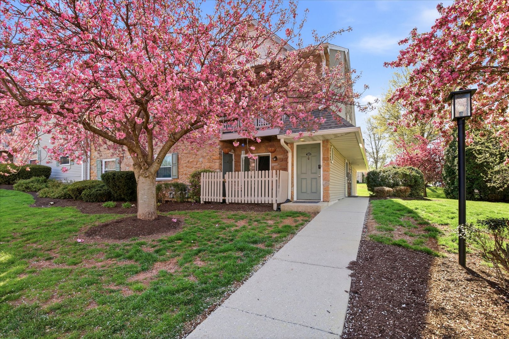 Royersford House: 205 Horseshoe Dr