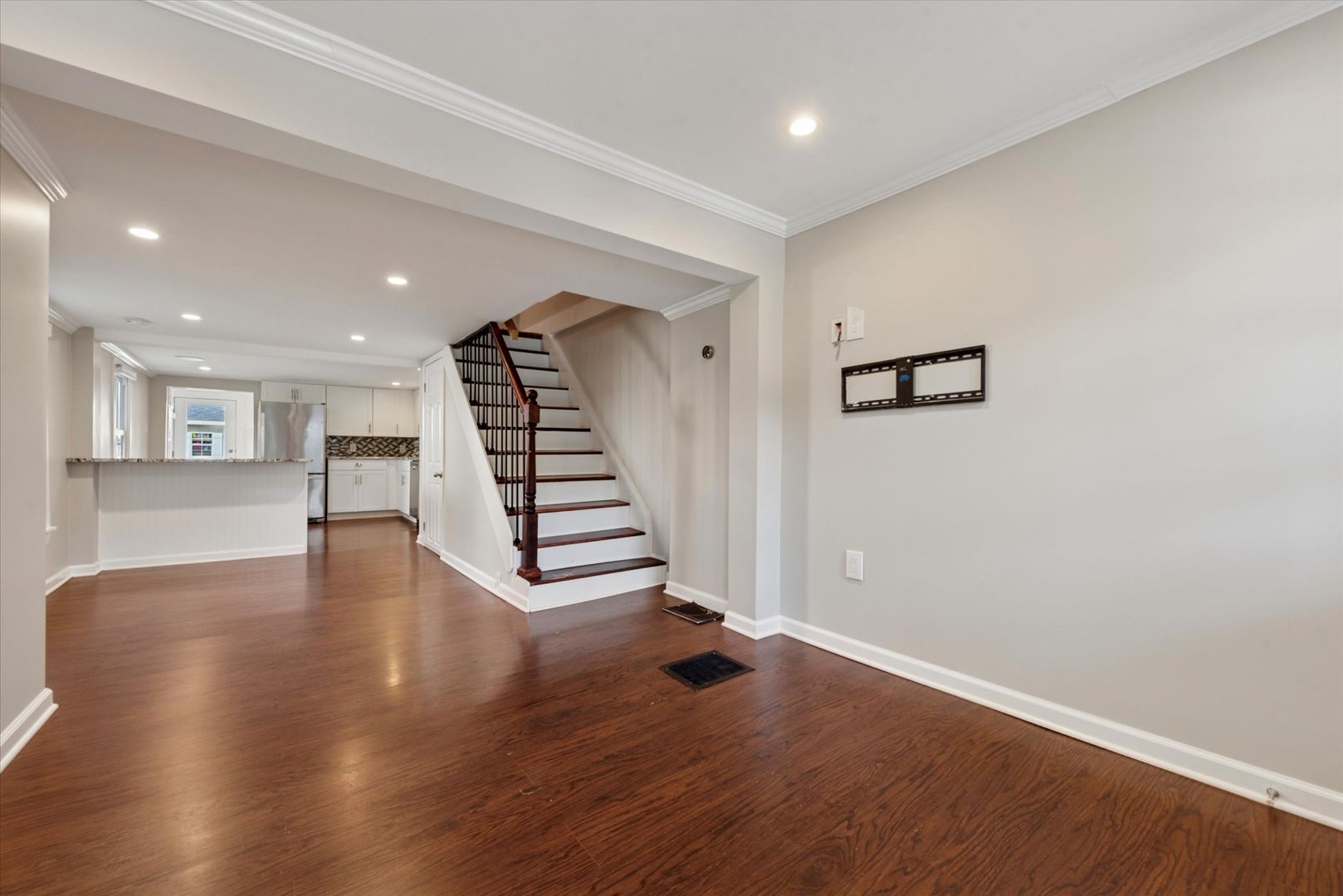 West Chester House: 509 E Barnard St