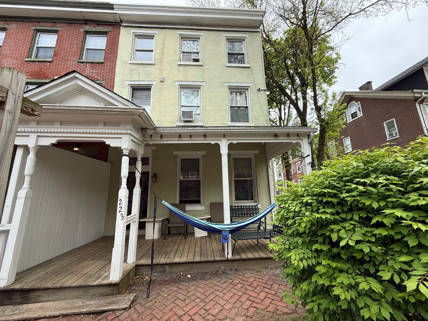 West Chester House: 223 S Walnut St