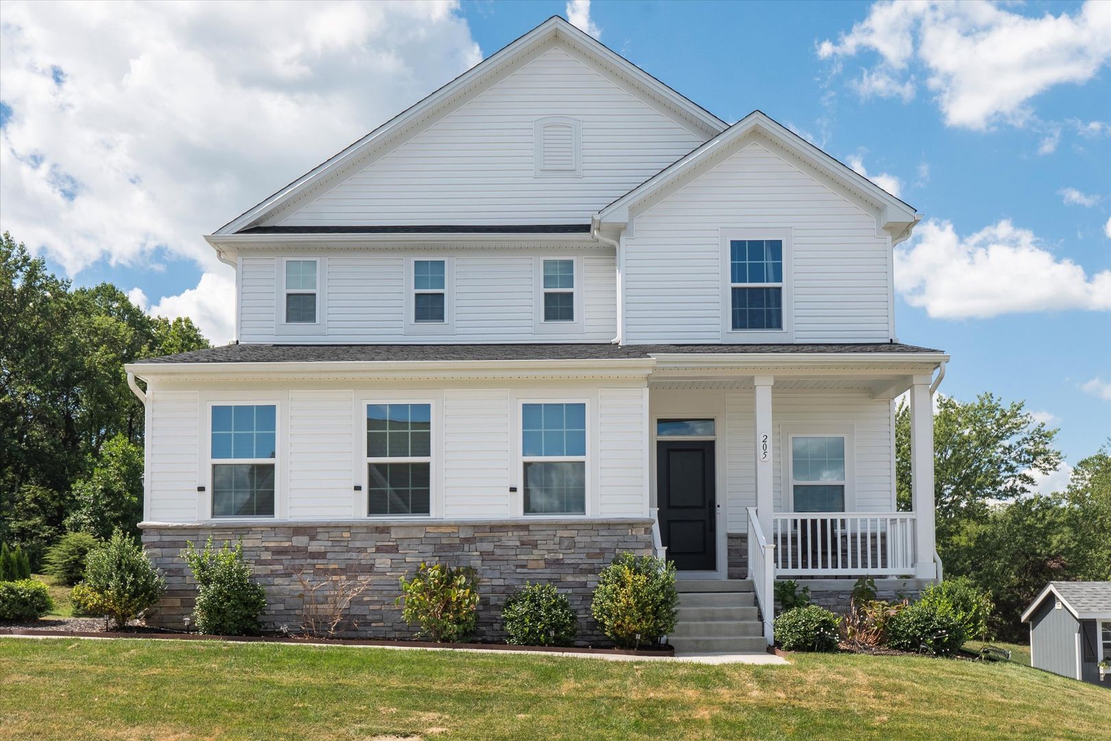 Beautifully Upgraded 4B/3.5B Home with Deck and Finished Basement in Amenity-Filled Sadsbury Park