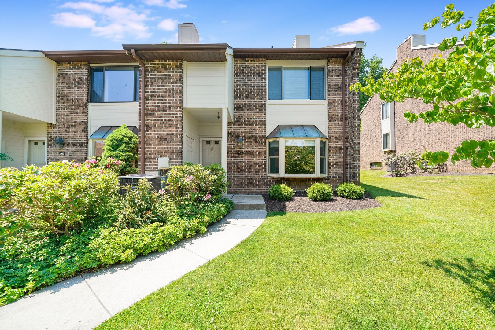 Chesterbrook Condo: 48 Elan Lane