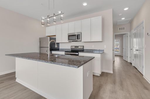 1 Bedroom, 1 Bathroom Second Floor Interior Unit