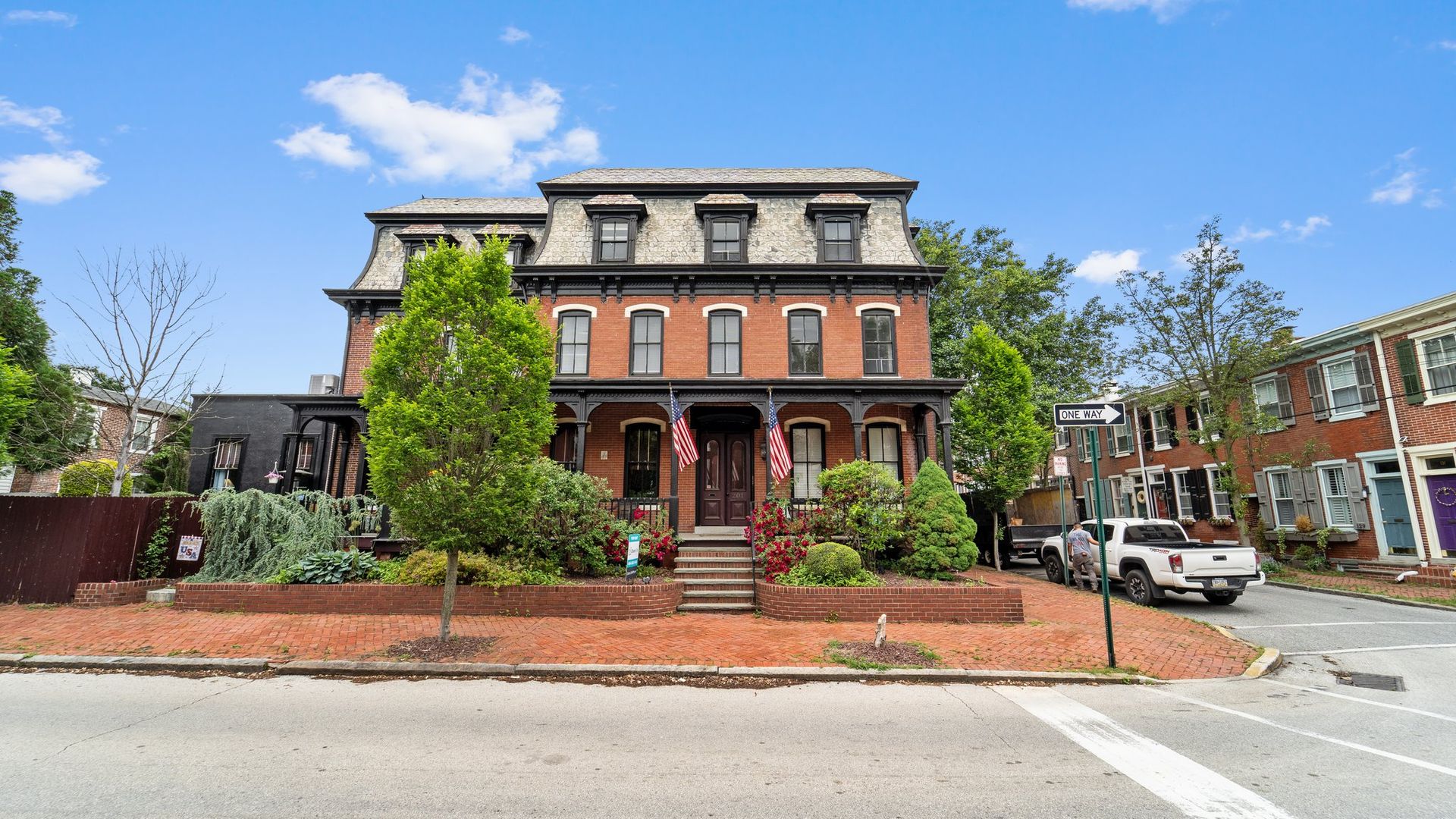 West Chester Apartment: 201 W. Barnard St