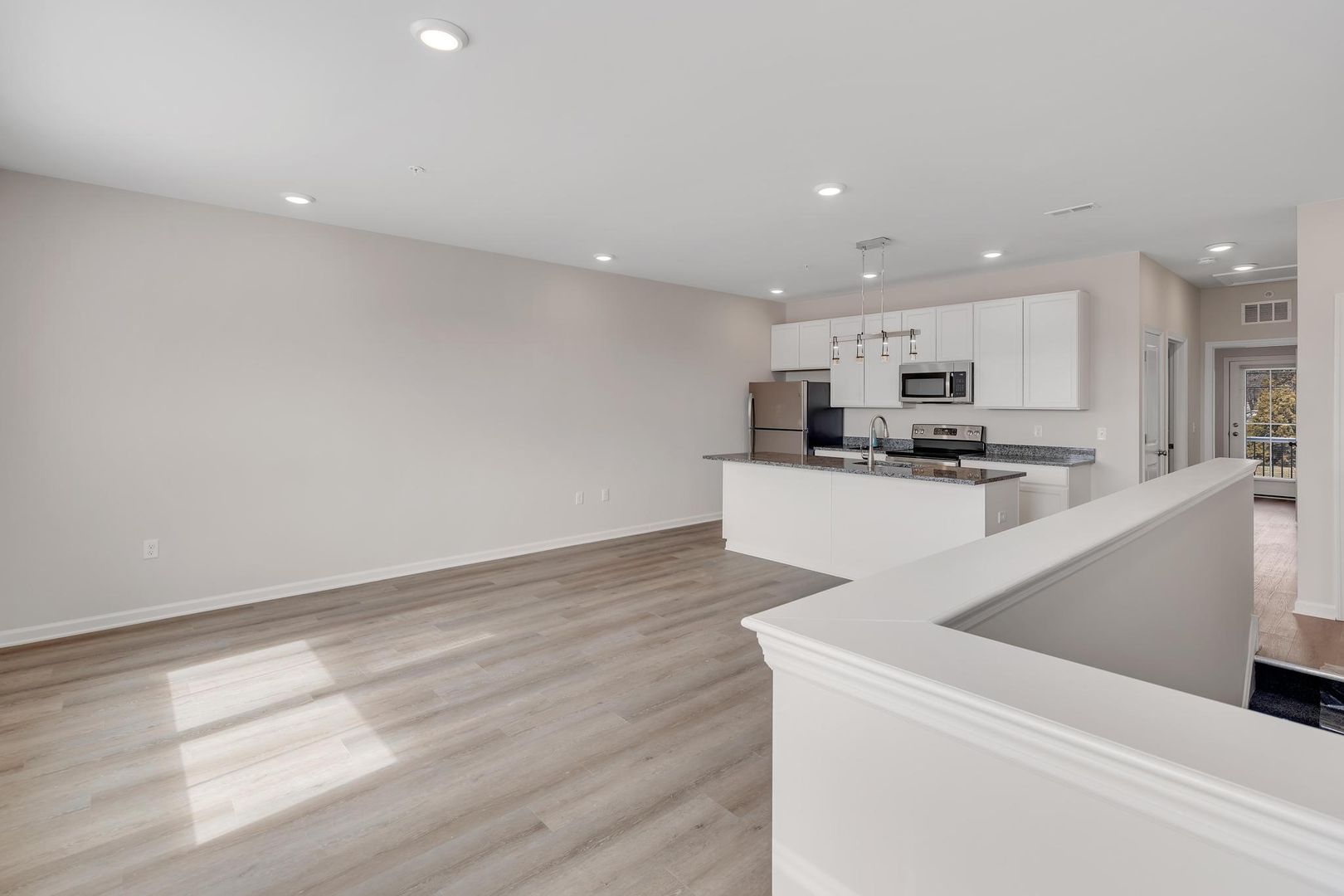 Parkesburg Apartment: 100 Wildflower Lane