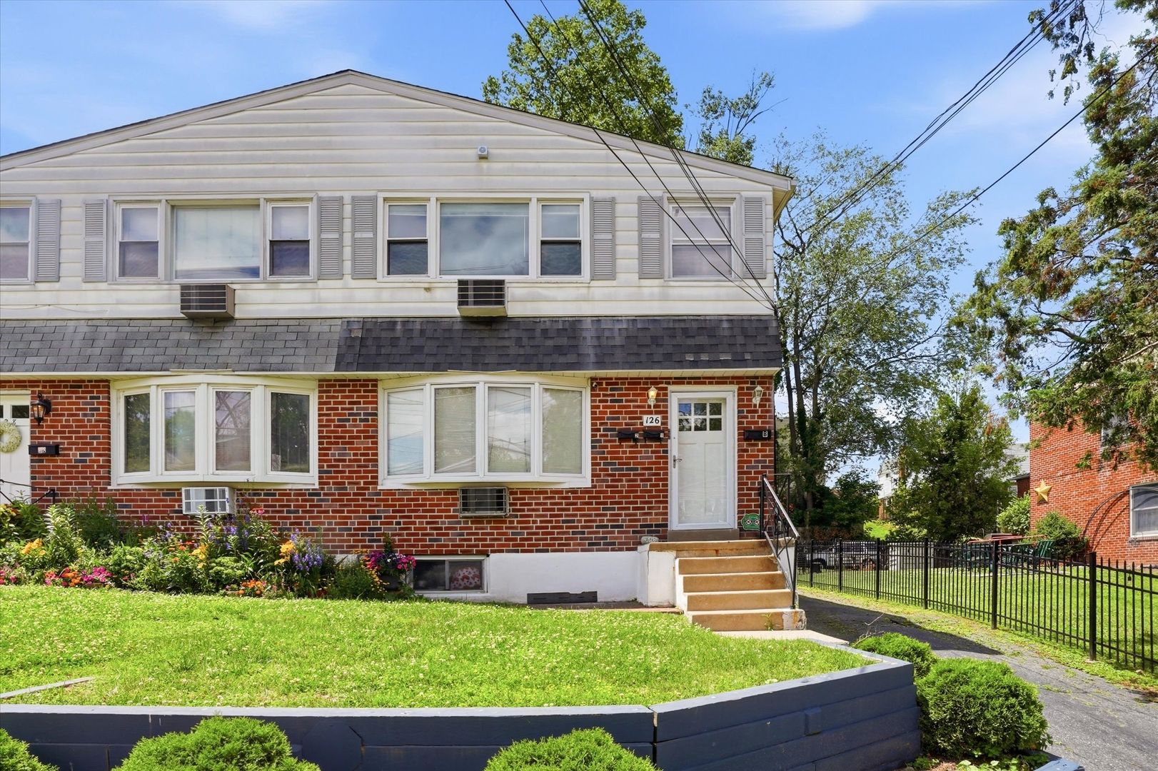 Broomall Apartment: 126 4th Ave